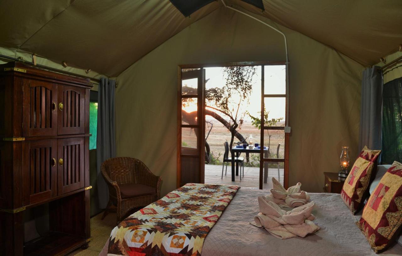 Muchenje Self-Catering Tents Exterior photo