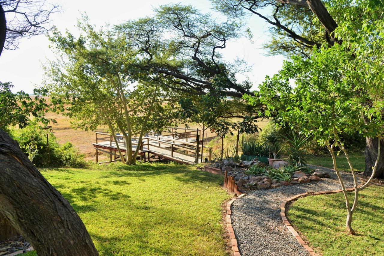 Muchenje Self-Catering Tents Exterior photo
